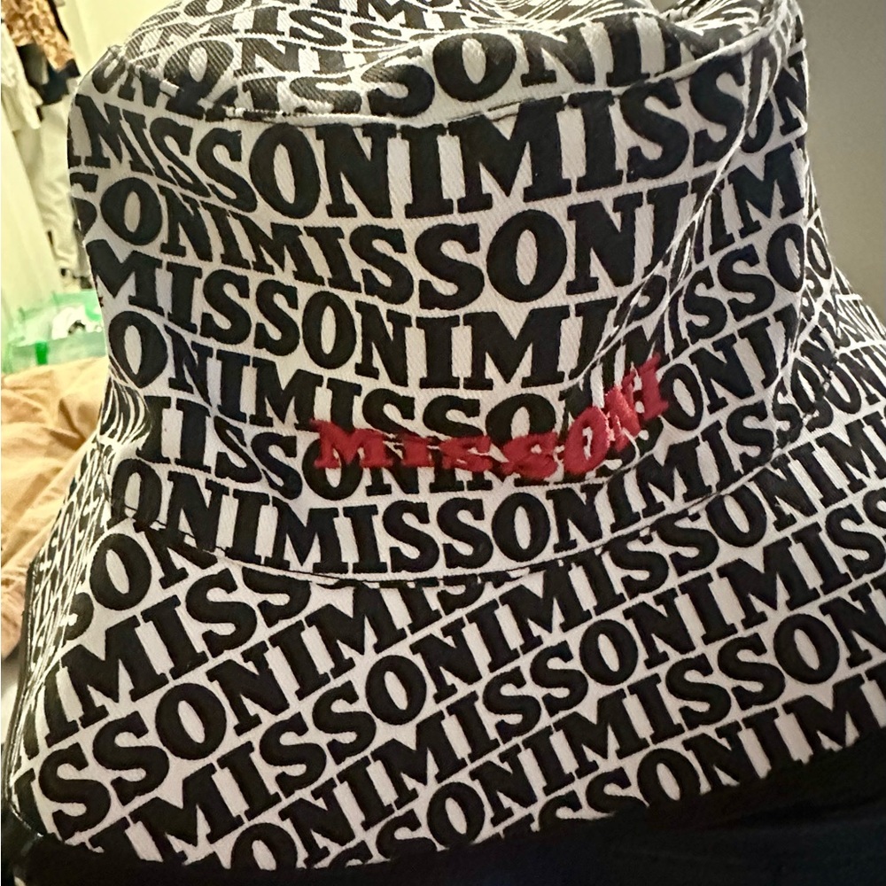 Missoni Monochrome Logo Bucket Hat